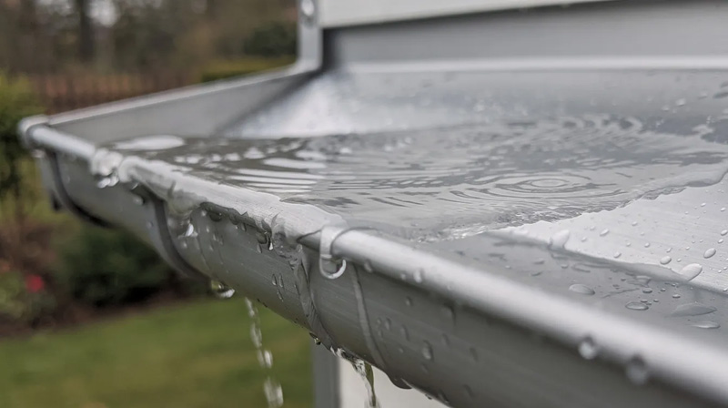 benefits-gutter-maintenance-ireland